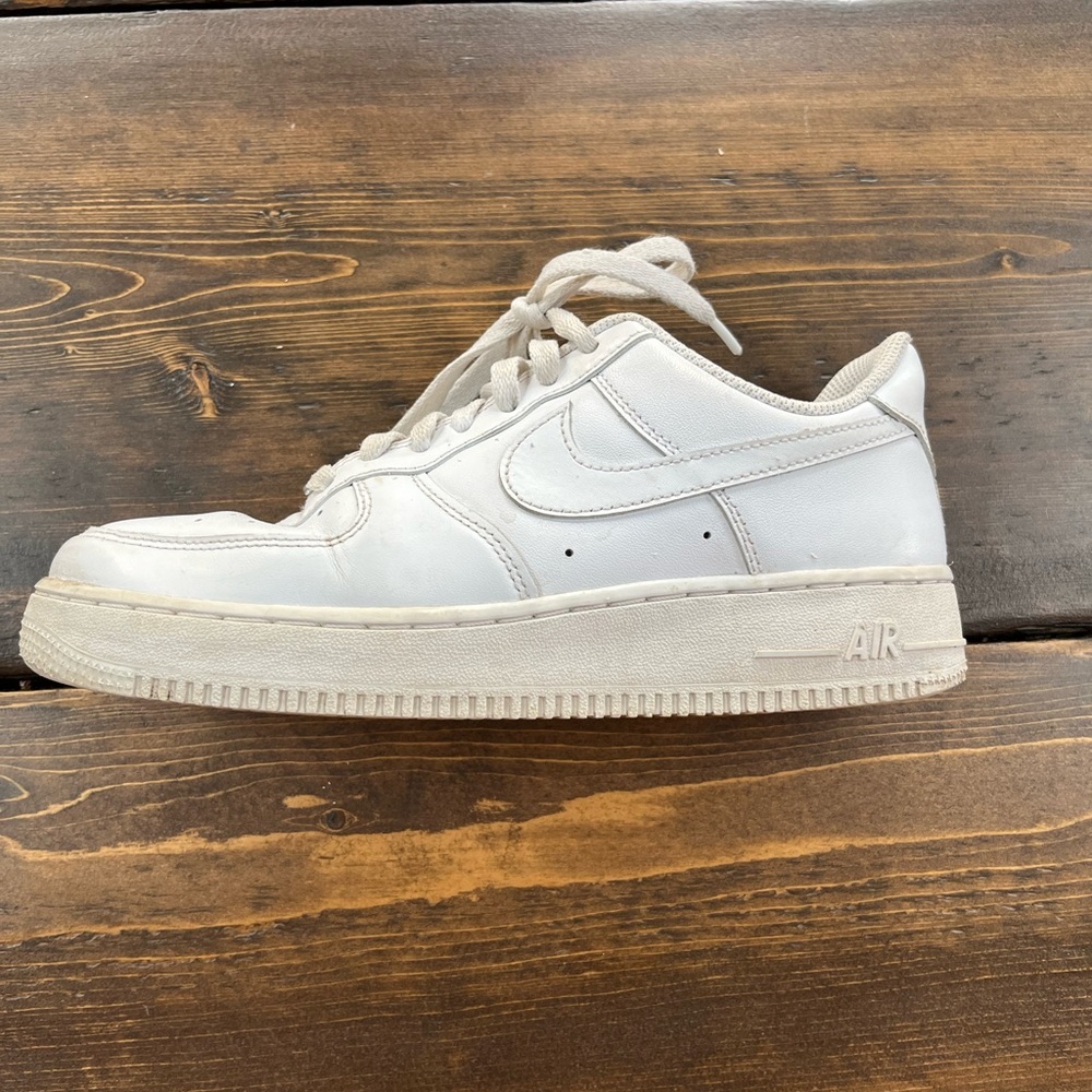 NIKE, size 8.5, white
